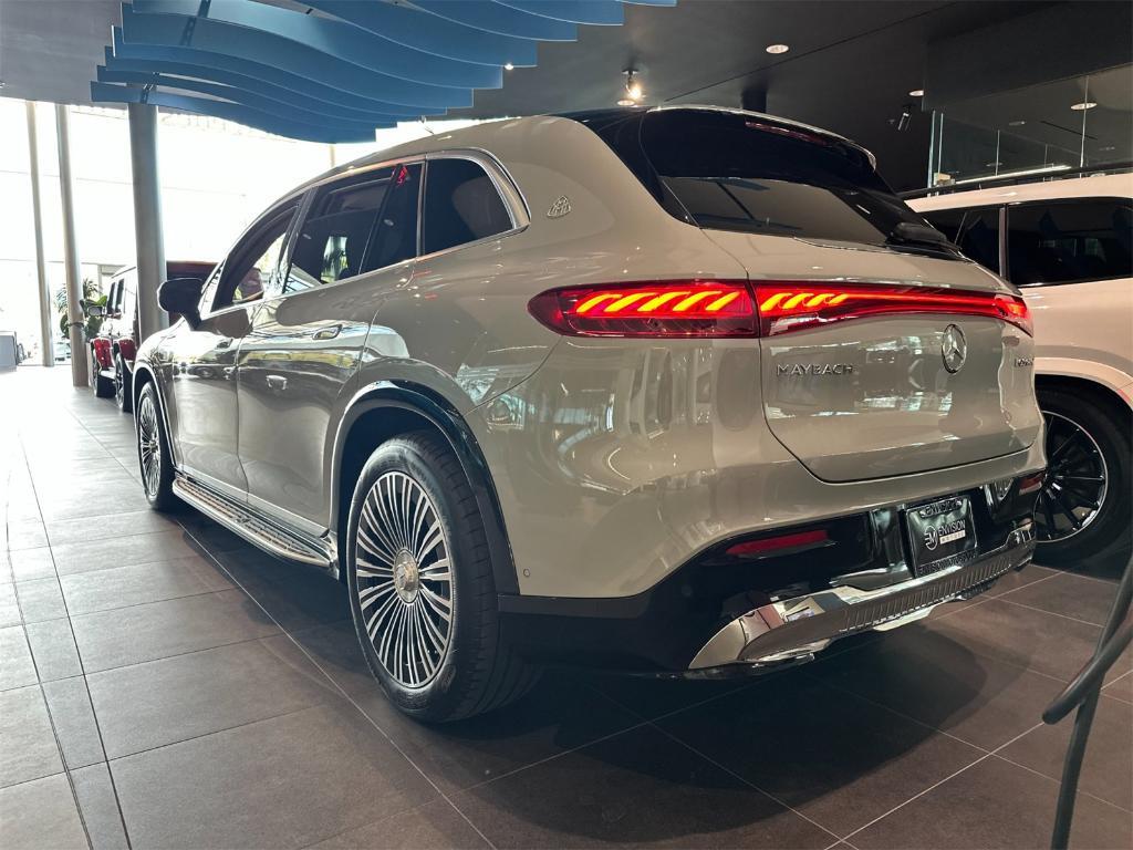 new 2025 Mercedes-Benz Maybach EQS 680 car, priced at $205,350