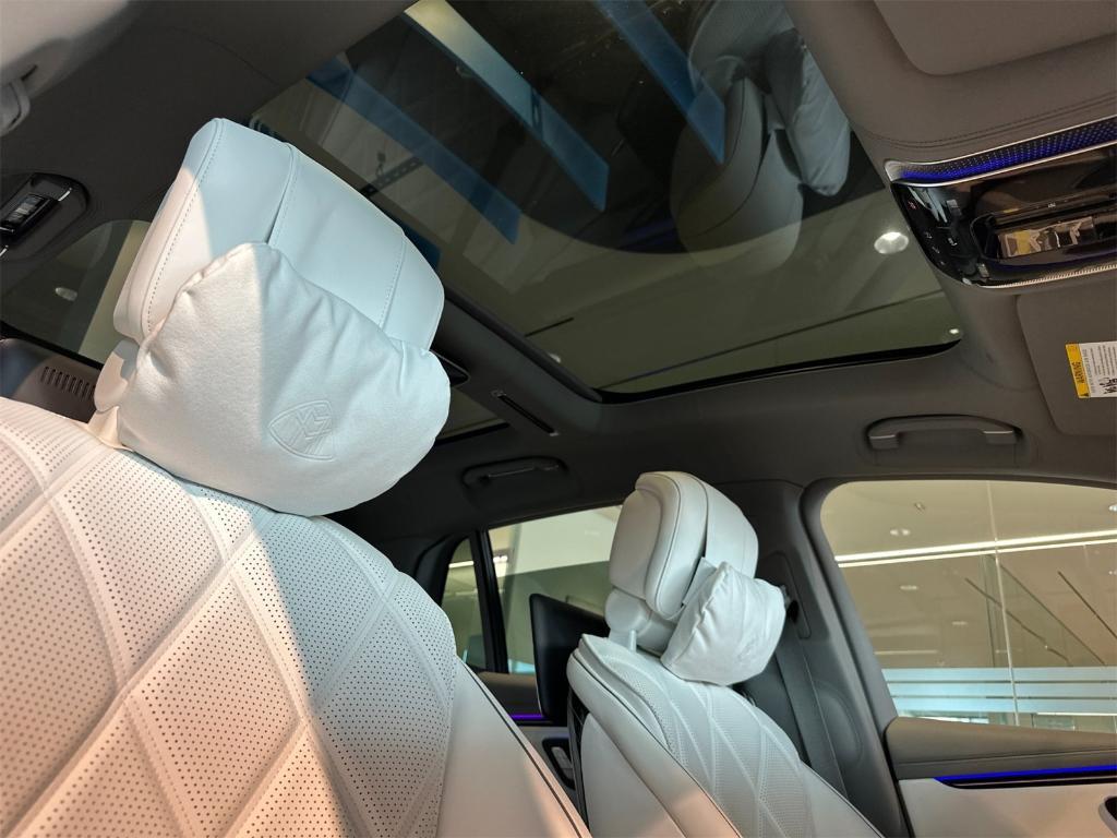 new 2025 Mercedes-Benz Maybach EQS 680 car, priced at $205,350