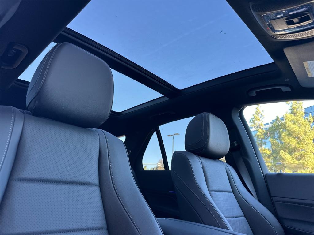 new 2026 Mercedes-Benz GLE 350 car, priced at $72,600