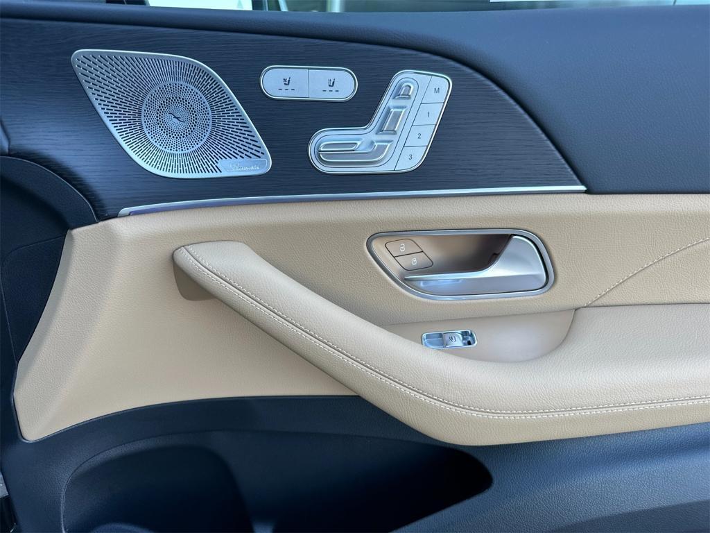 new 2026 Mercedes-Benz GLS 450 car, priced at $102,740