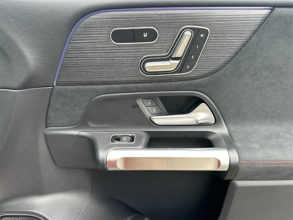 new 2024 Mercedes-Benz EQB 300 car, priced at $69,640