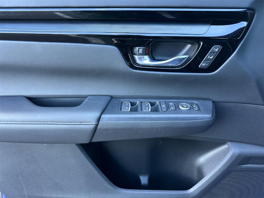 used 2025 Honda CR-V car, priced at $29,497