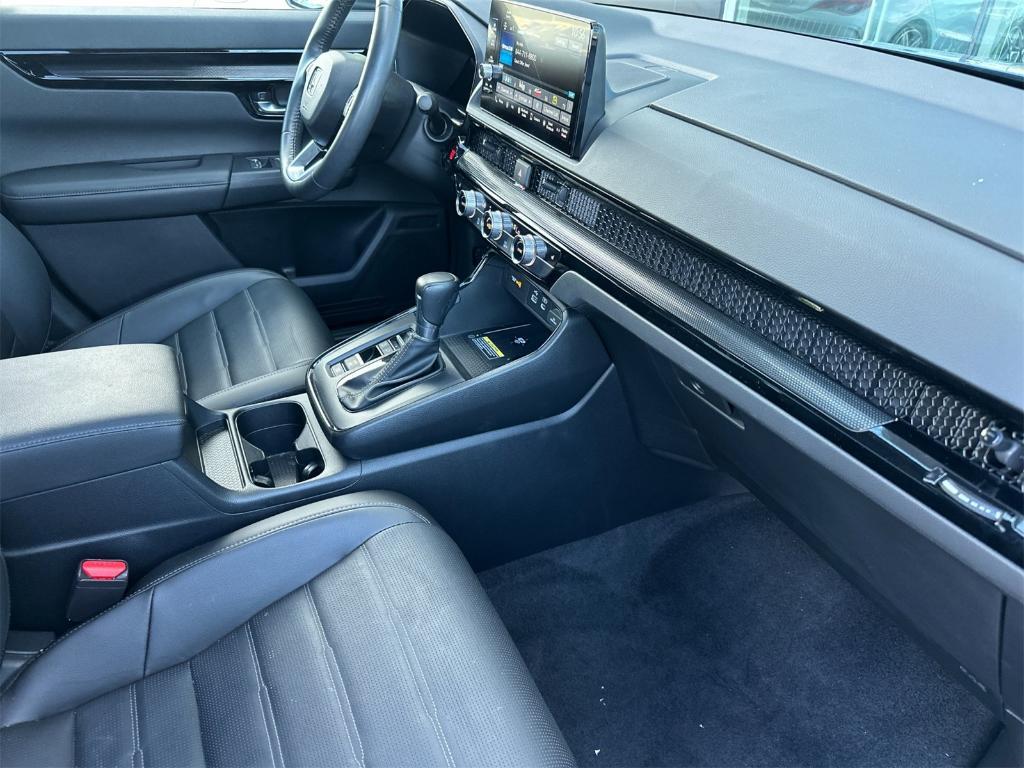 used 2025 Honda CR-V car, priced at $29,497