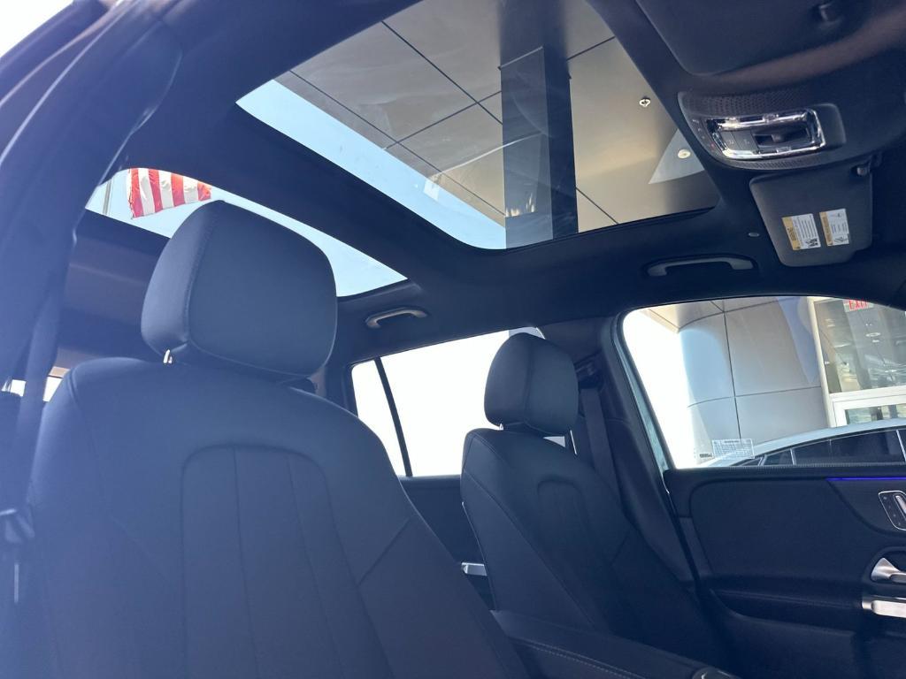new 2026 Mercedes-Benz GLB 250 car, priced at $53,095