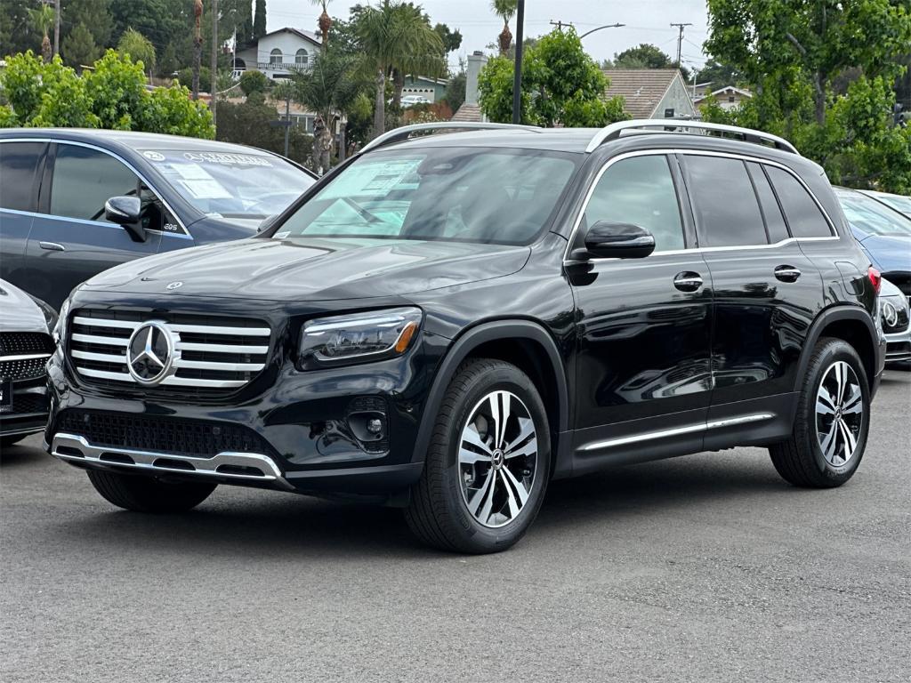 new 2025 Mercedes-Benz GLB 250 car, priced at $65,355
