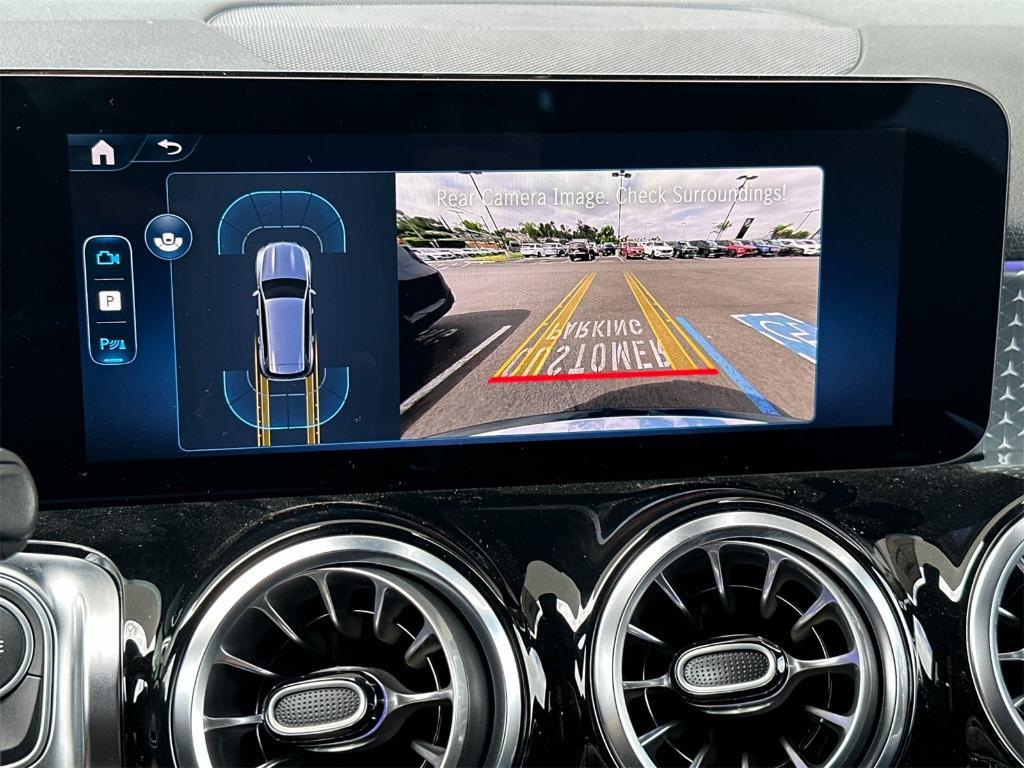 new 2025 Mercedes-Benz GLB 250 car, priced at $65,355