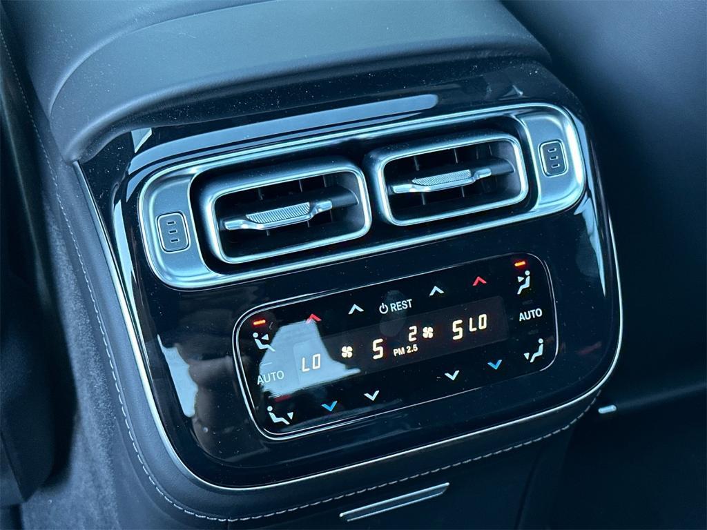 new 2025 Mercedes-Benz AMG S 63 E car, priced at $218,620