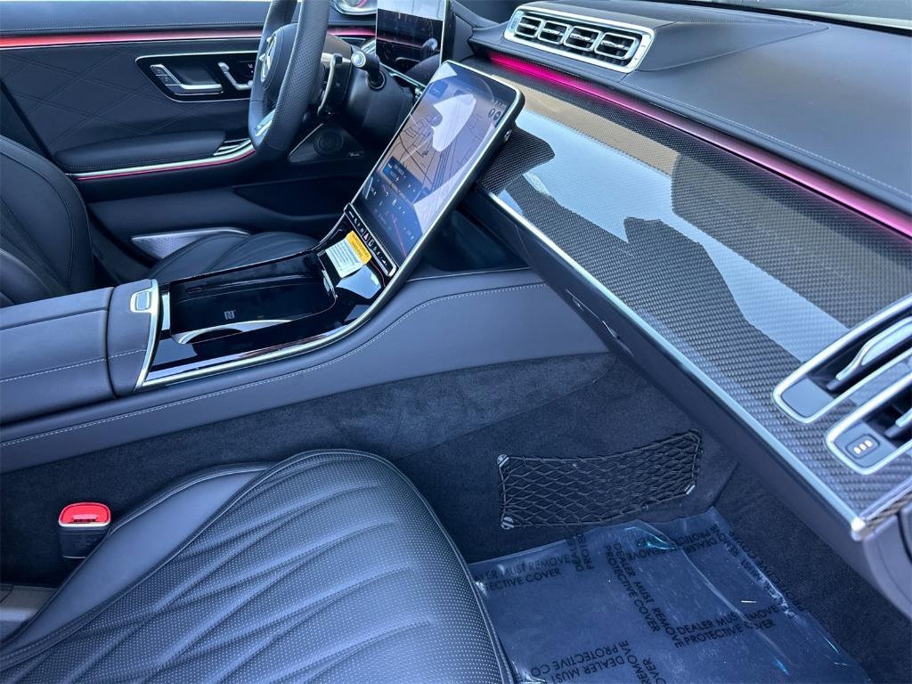 new 2025 Mercedes-Benz AMG S 63 E car, priced at $218,620