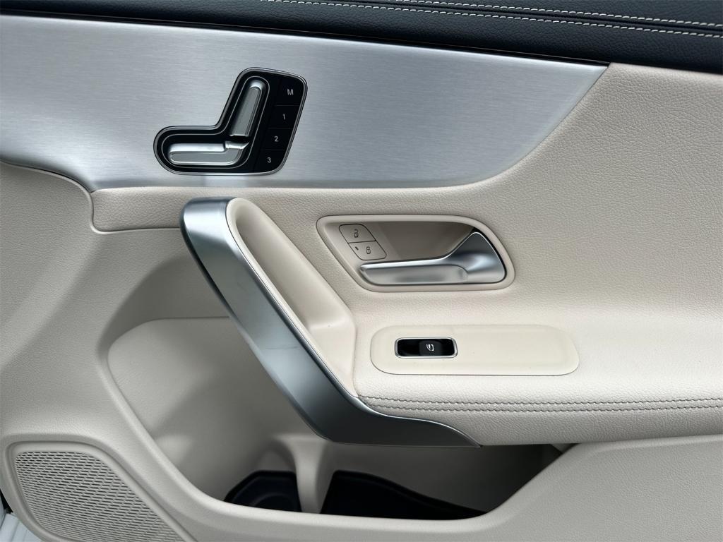 new 2025 Mercedes-Benz CLA 250 car, priced at $43,500