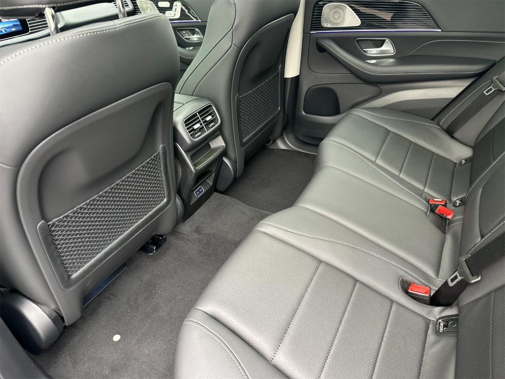 new 2026 Mercedes-Benz GLE 450 car, priced at $86,290