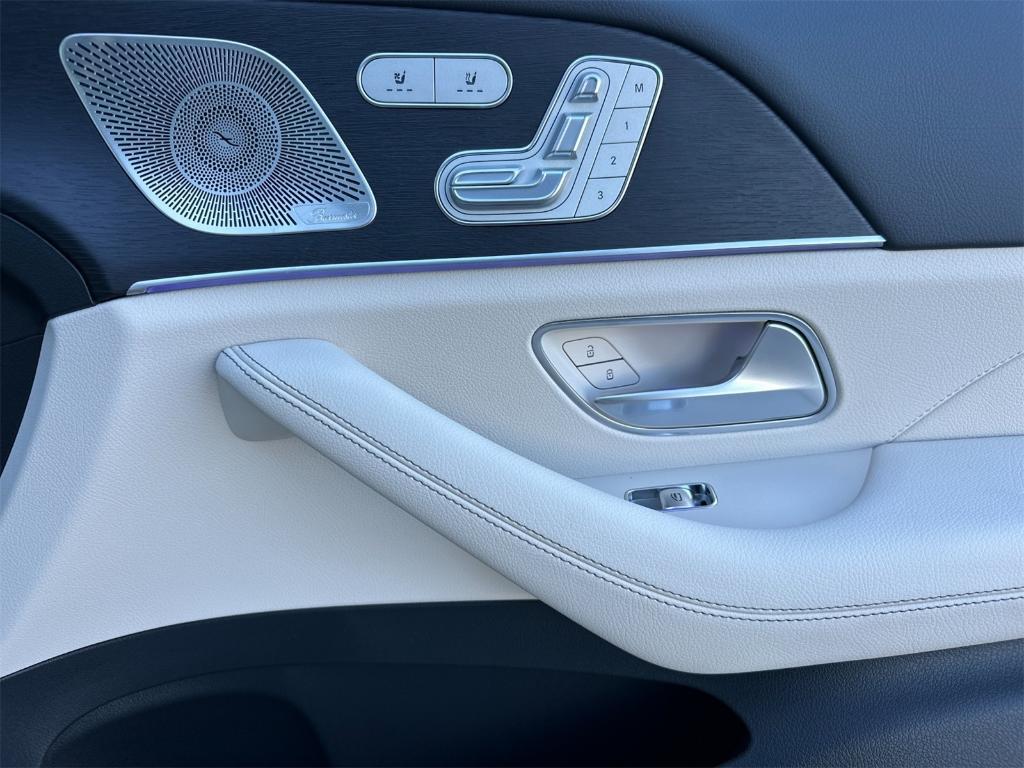 new 2026 Mercedes-Benz GLE 350 car, priced at $77,805