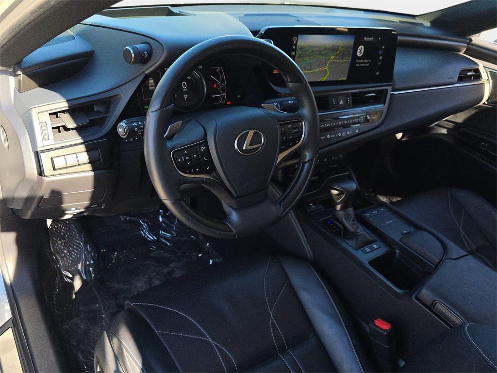 used 2022 Lexus ES 300h car, priced at $38,500