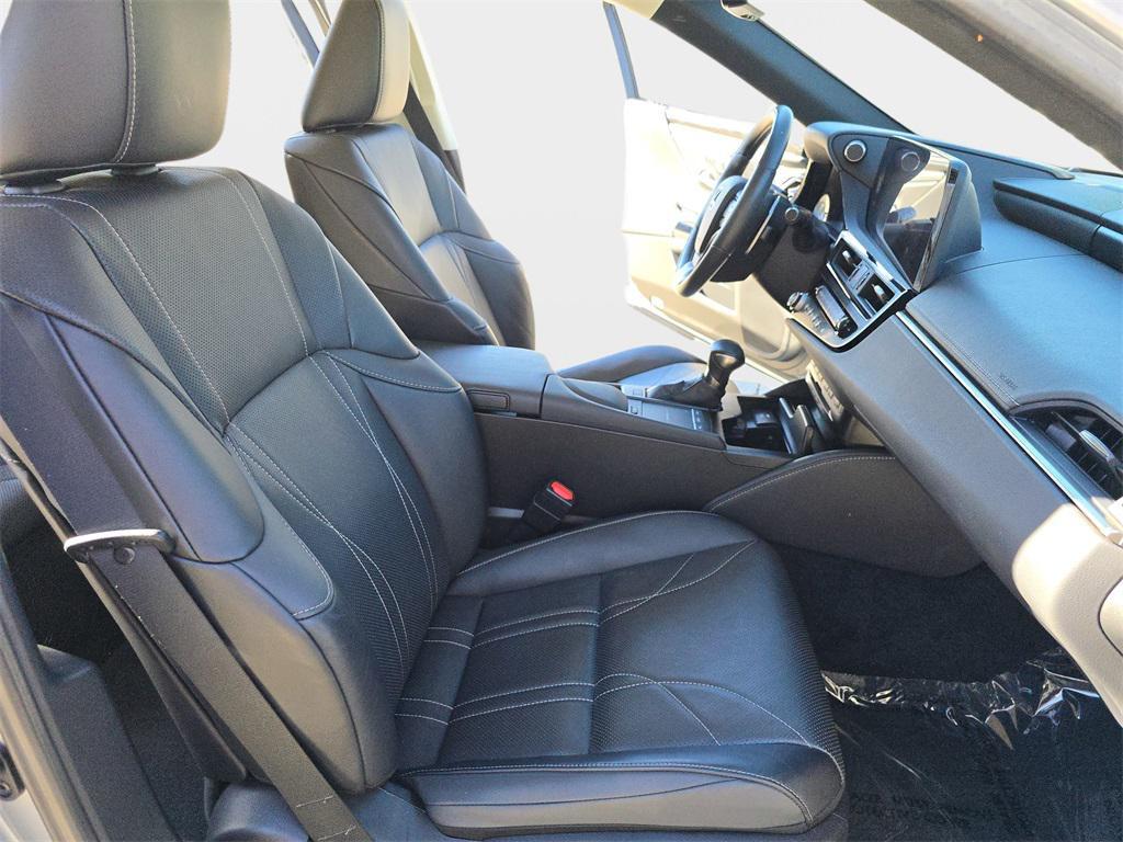 used 2022 Lexus ES 300h car, priced at $38,500