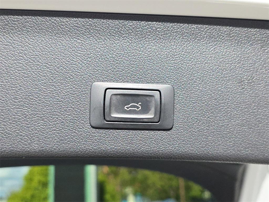 used 2015 Audi allroad car, priced at $15,980