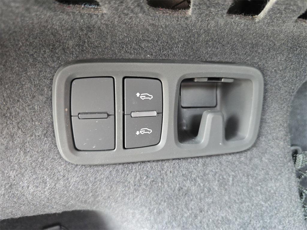 used 2025 Audi RS Q8 car, priced at $135,999