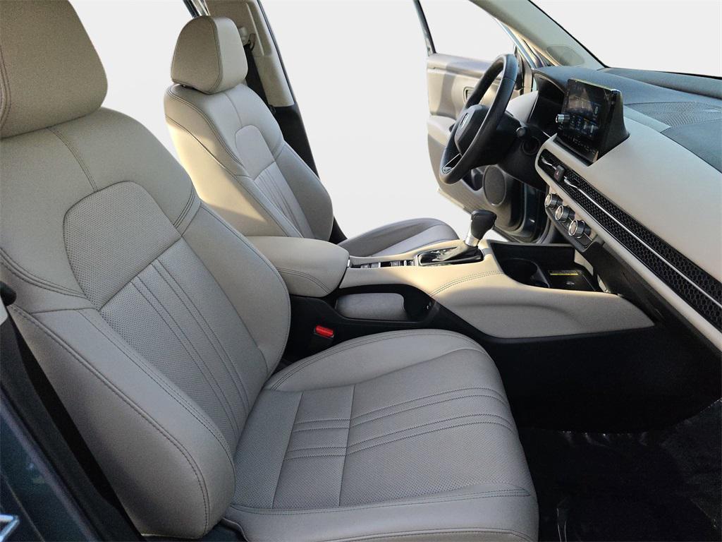 used 2025 Honda HR-V car, priced at $25,999