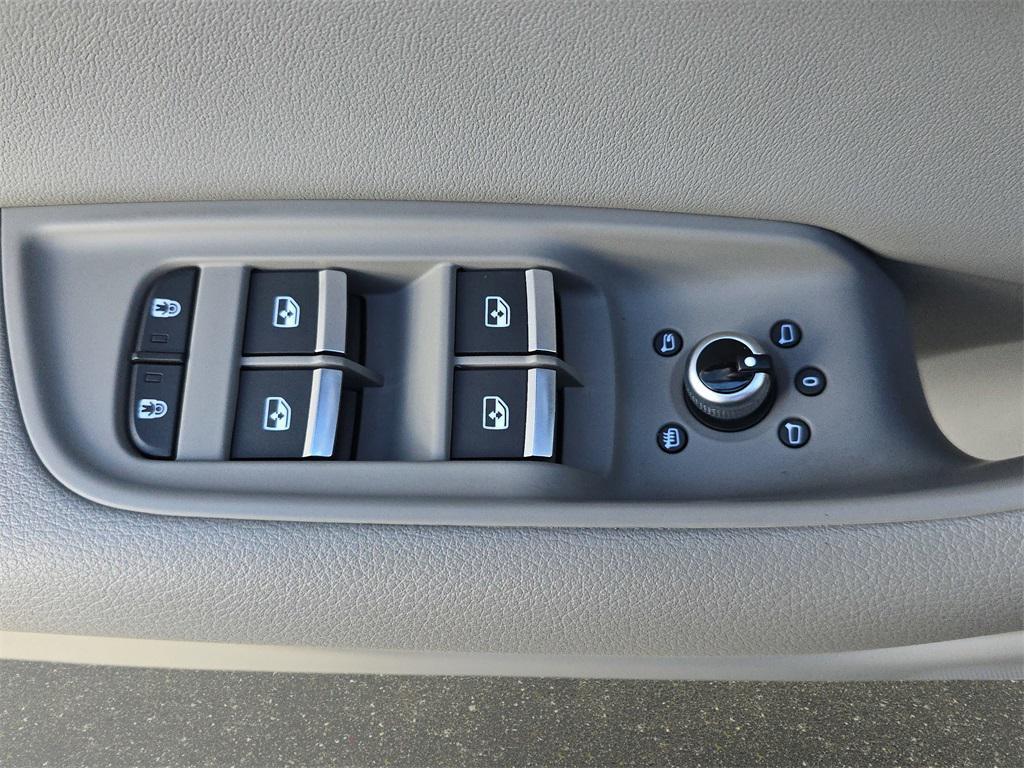 used 2023 Audi Q7 car, priced at $36,995