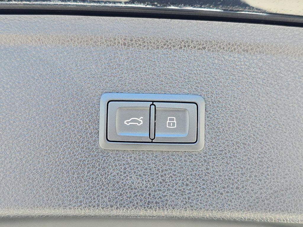 used 2018 Audi SQ5 car, priced at $22,075