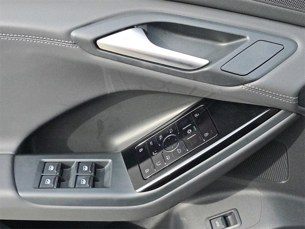 used 2025 Audi Q6 e-tron car, priced at $47,295