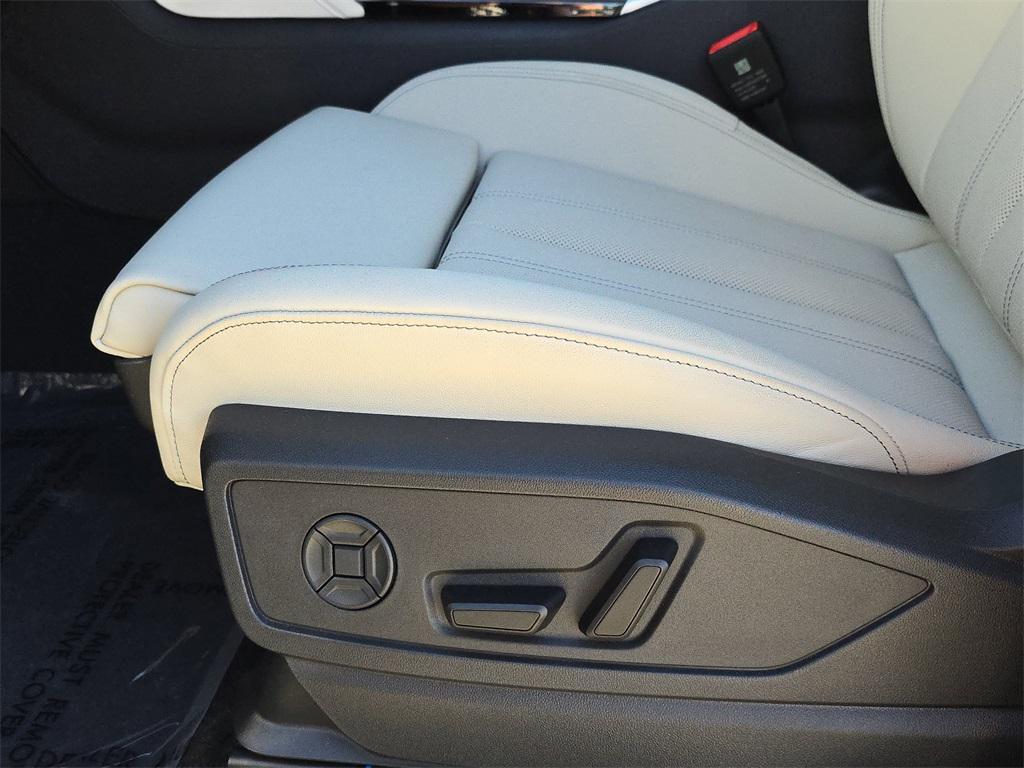 new 2025 Audi Q5 car, priced at $64,190