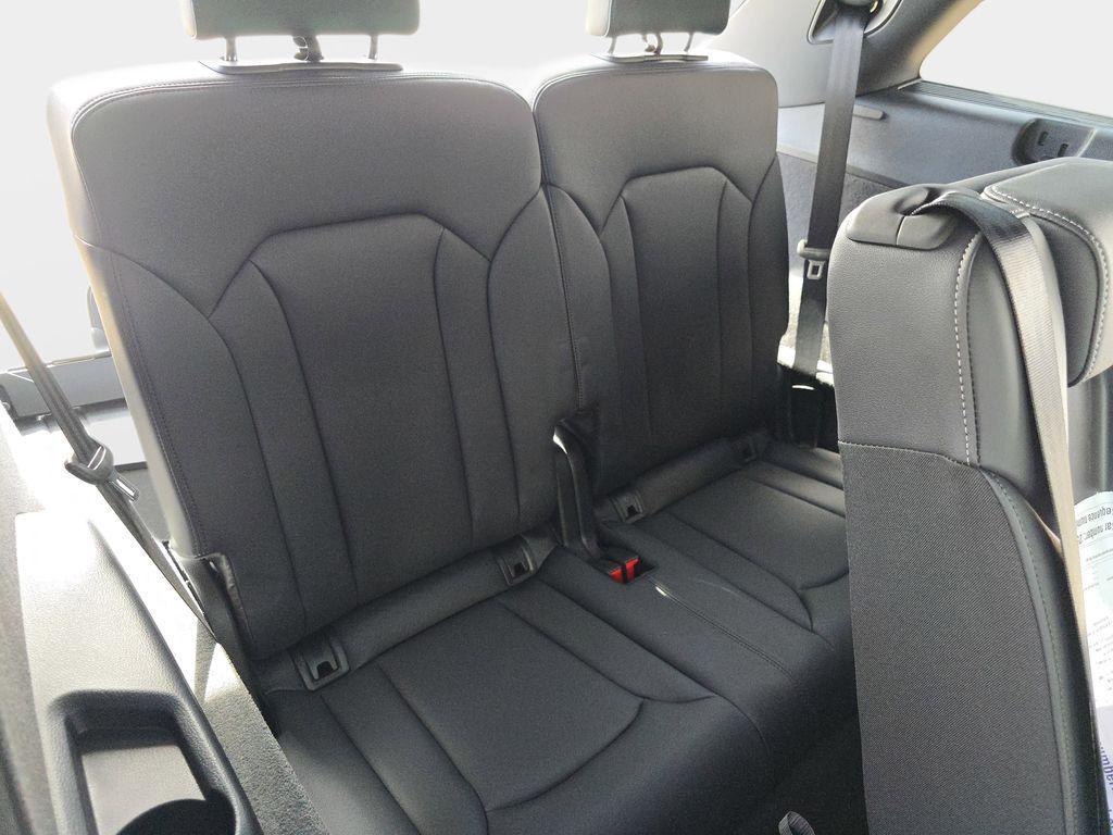 new 2026 Audi Q7 car, priced at $72,420