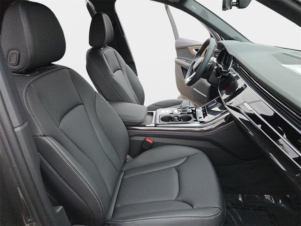 new 2026 Audi Q7 car, priced at $78,595