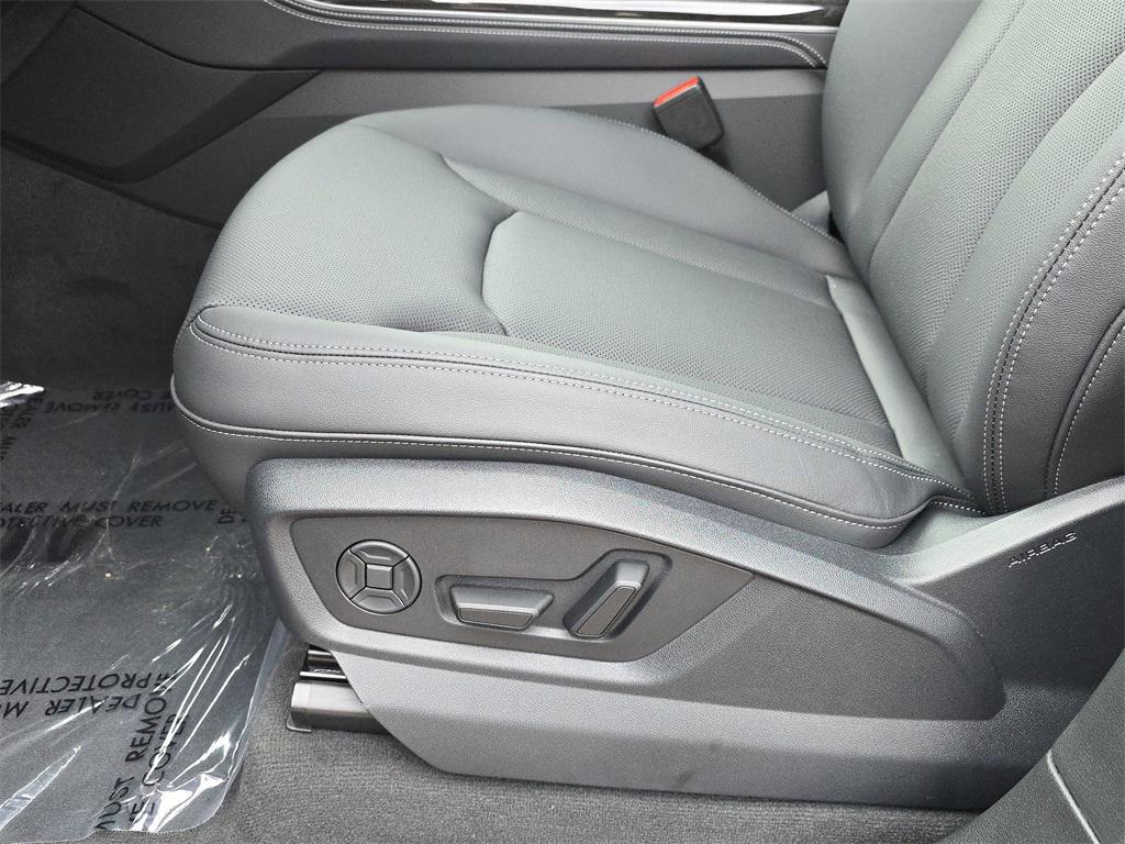new 2026 Audi Q7 car, priced at $78,595