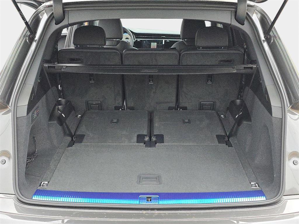 new 2026 Audi Q7 car, priced at $78,595