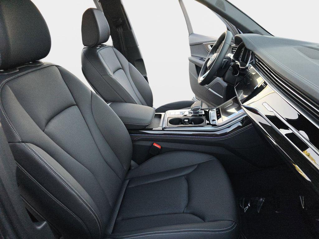 new 2026 Audi Q7 car, priced at $78,595