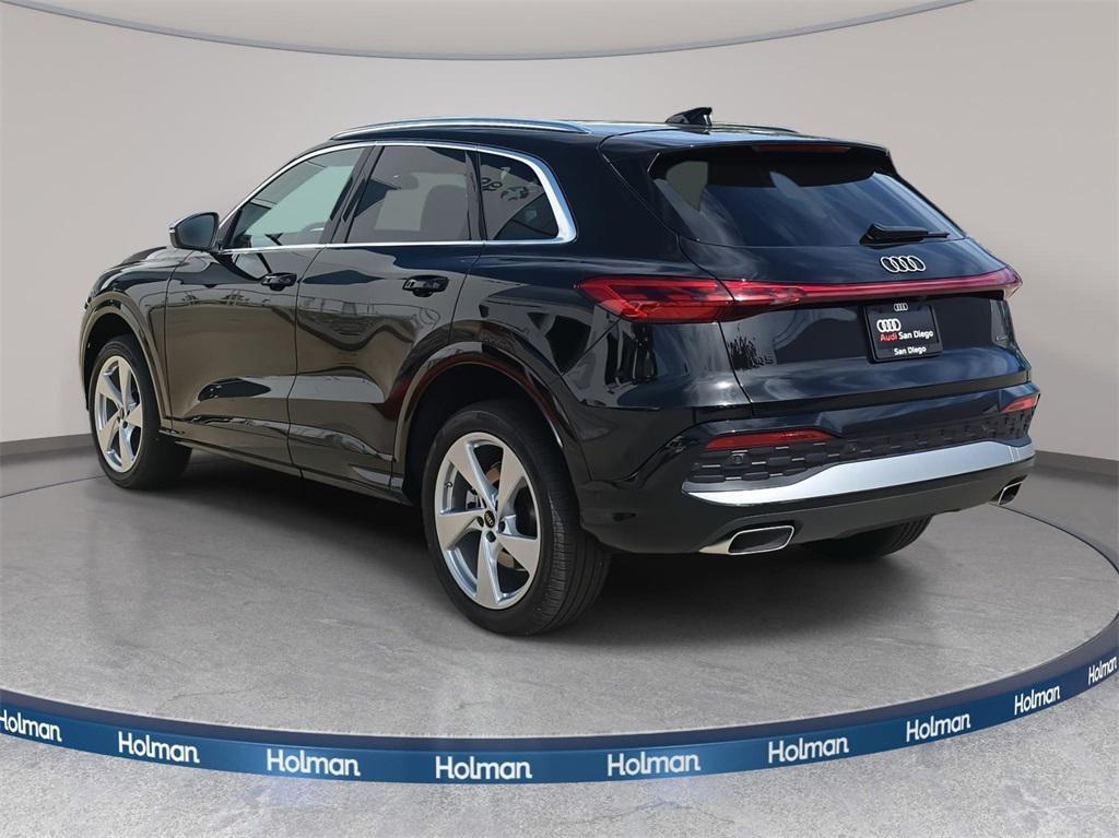new 2025 Audi Q5 car, priced at $59,825