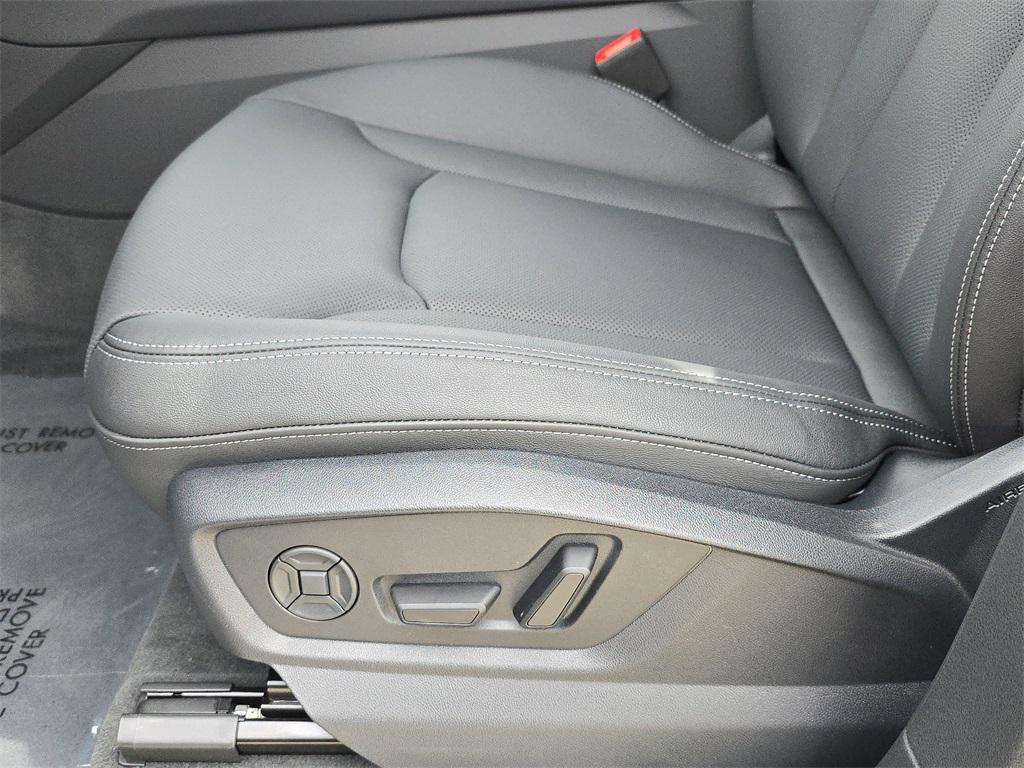 new 2025 Audi Q8 car, priced at $83,185