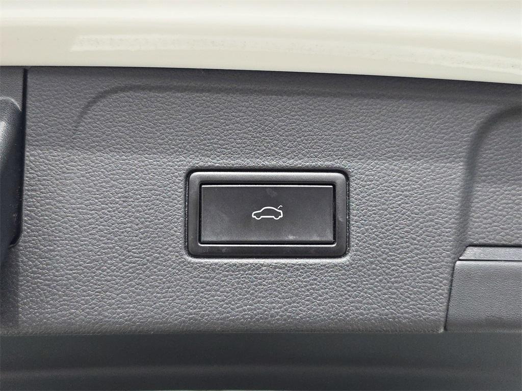 used 2019 Volkswagen Atlas car, priced at $22,999