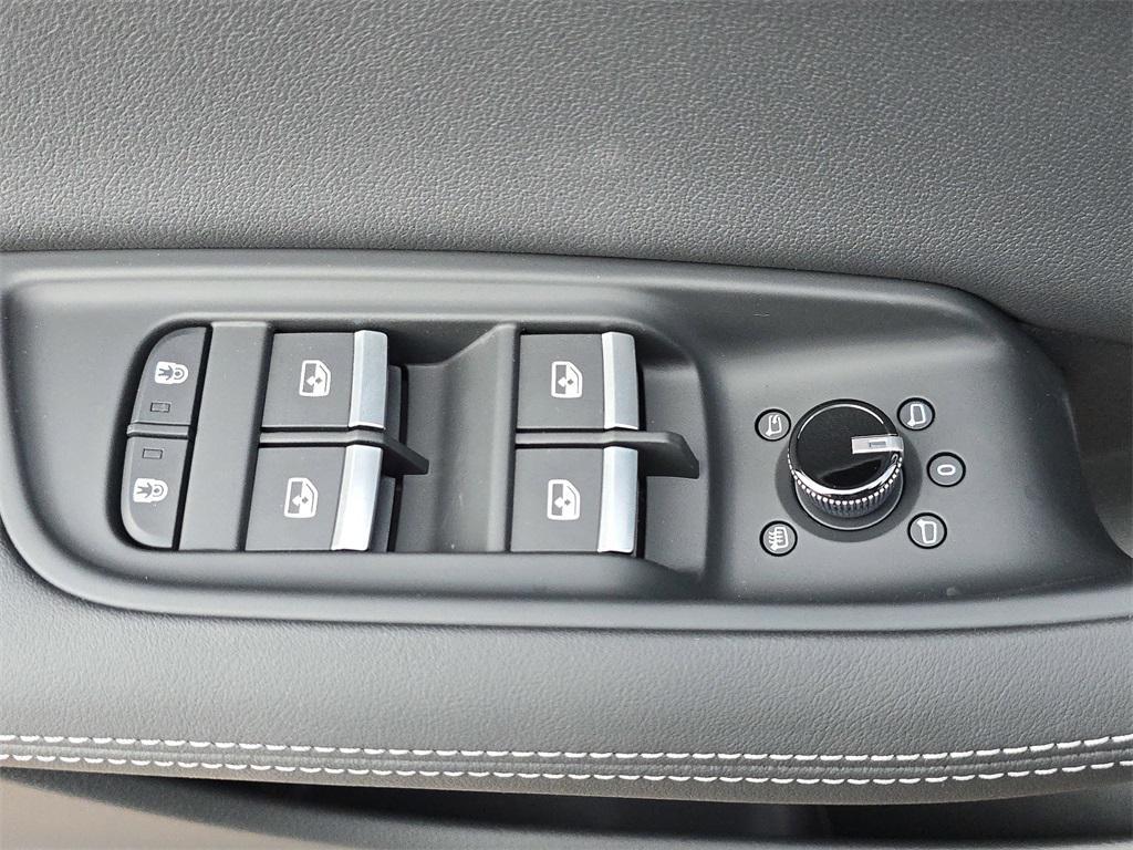 new 2026 Audi Q8 car, priced at $86,225