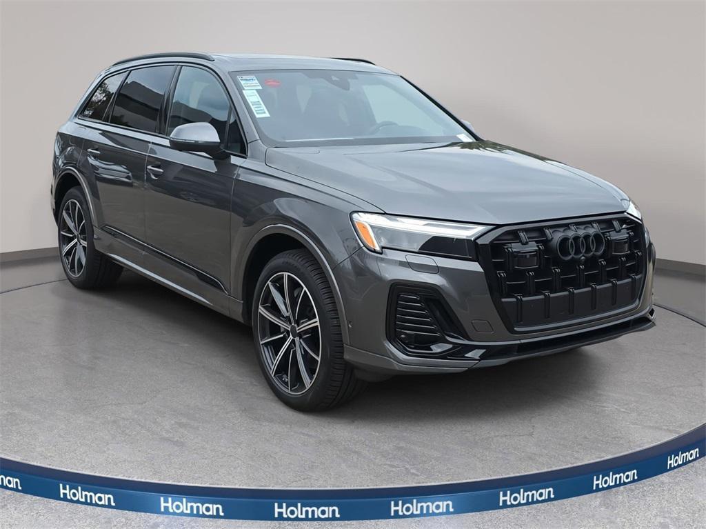 new 2026 Audi Q7 car, priced at $71,070