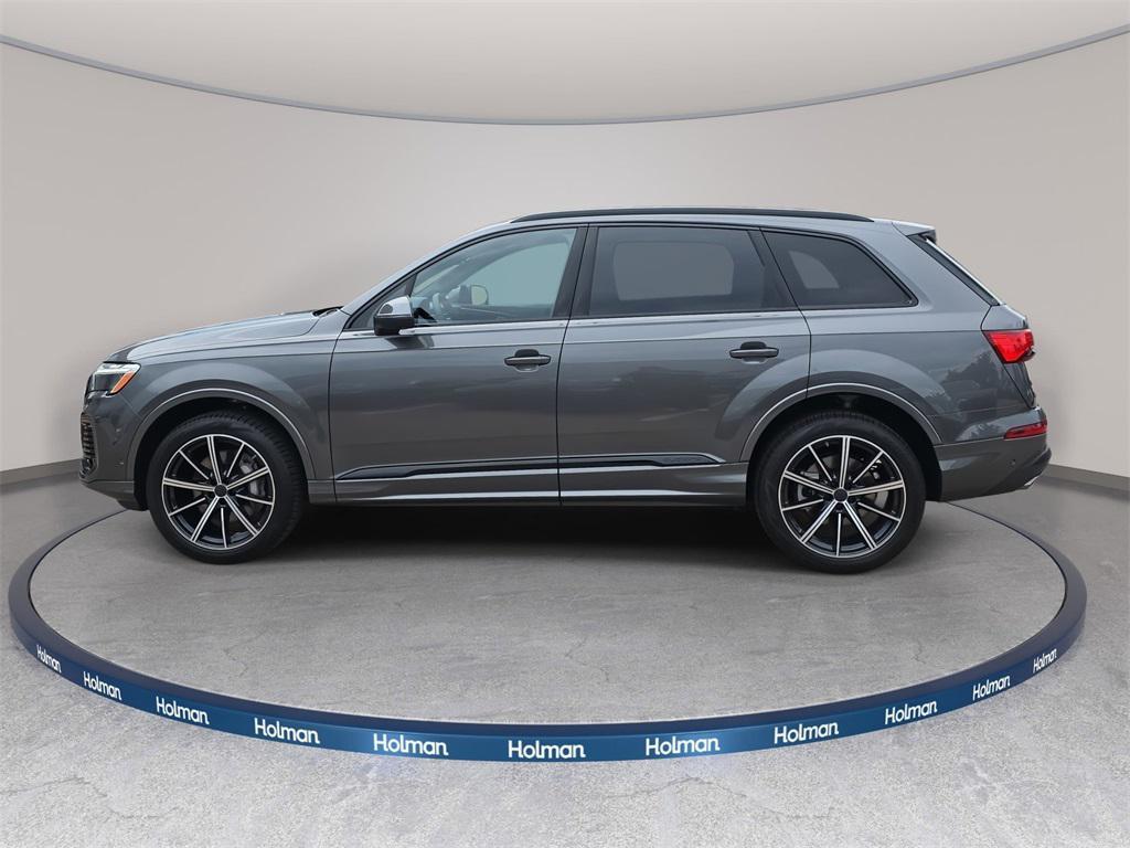 new 2026 Audi Q7 car, priced at $71,070