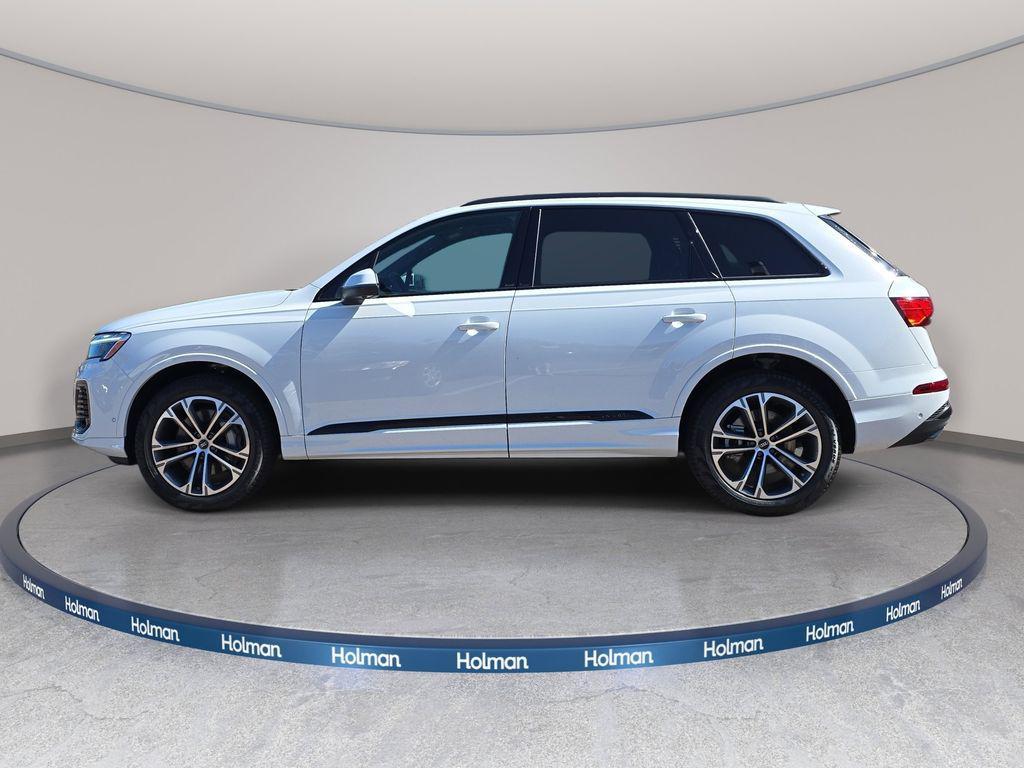 new 2026 Audi Q7 car, priced at $77,905