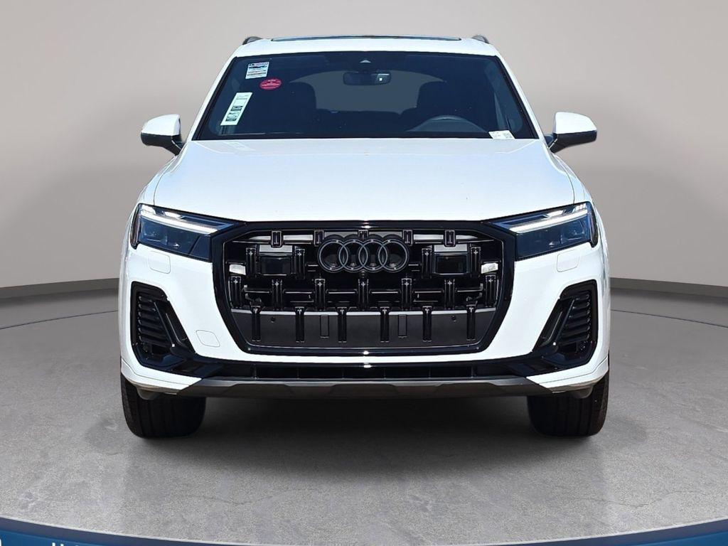 new 2026 Audi Q7 car, priced at $77,905