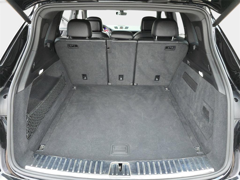 used 2022 Porsche Cayenne car, priced at $43,899