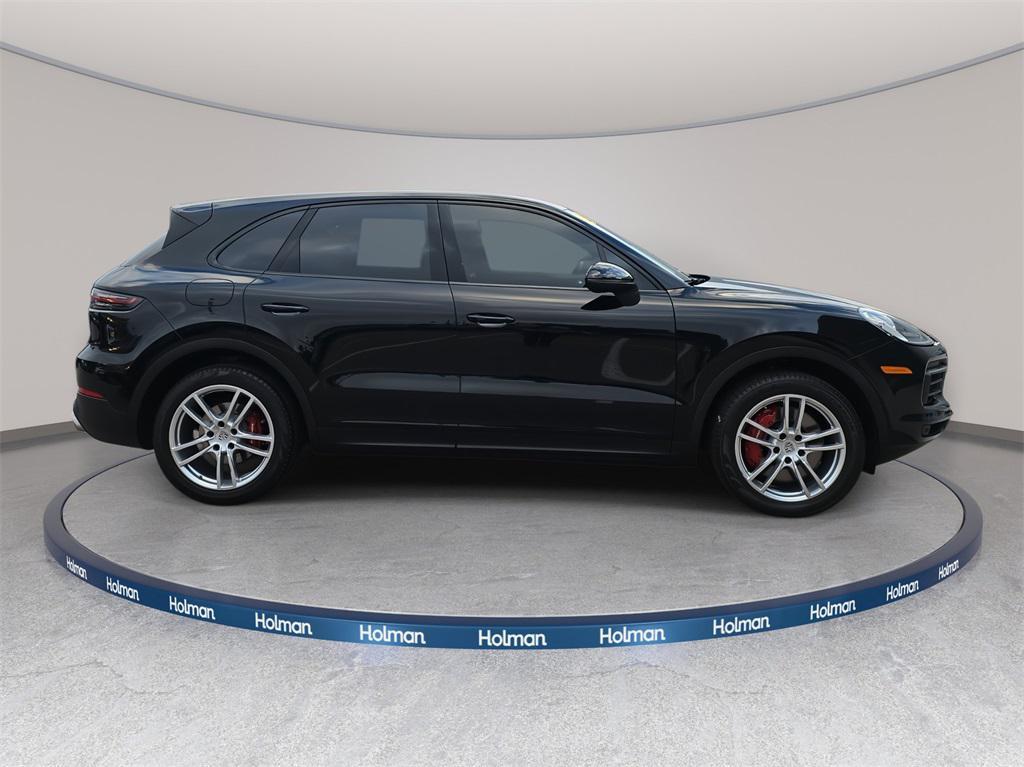used 2022 Porsche Cayenne car, priced at $43,899