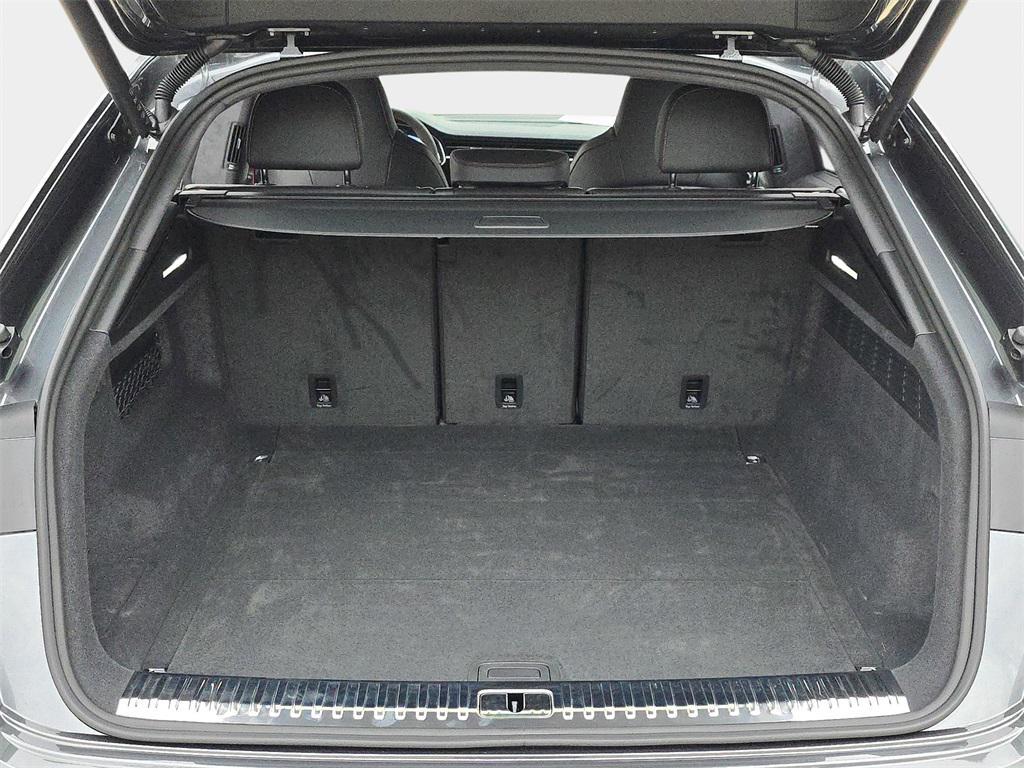 new 2025 Audi RS Q8 car, priced at $155,290