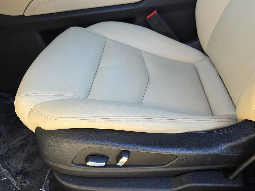 used 2019 Cadillac XT5 car, priced at $17,900