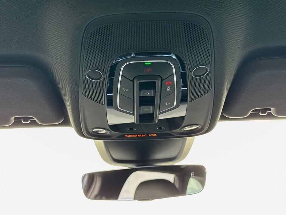 new 2025 Audi RS 6 Avant car, priced at $140,990