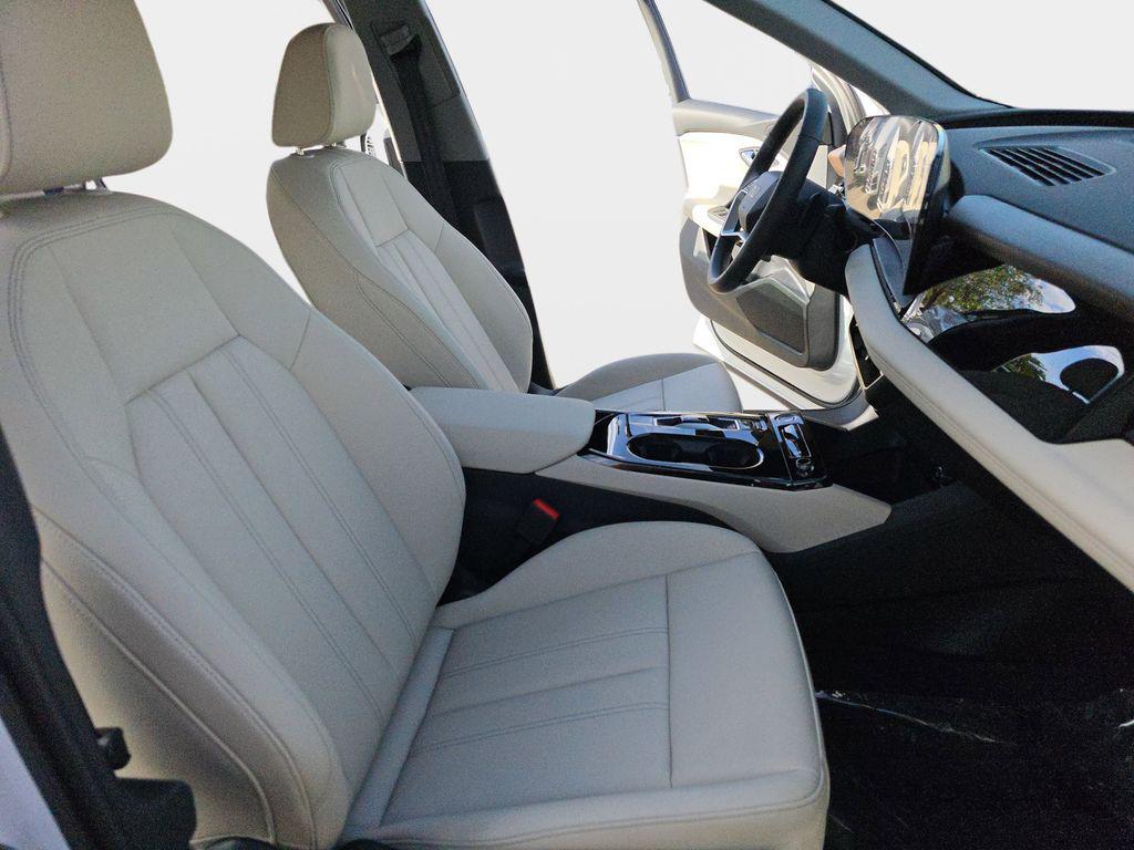 new 2025 Audi Q6 e-tron car, priced at $74,000