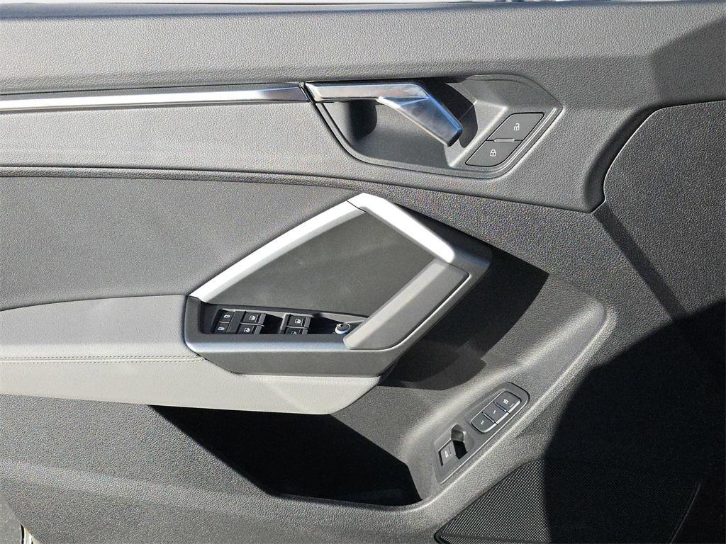 new 2025 Audi Q3 car, priced at $45,975