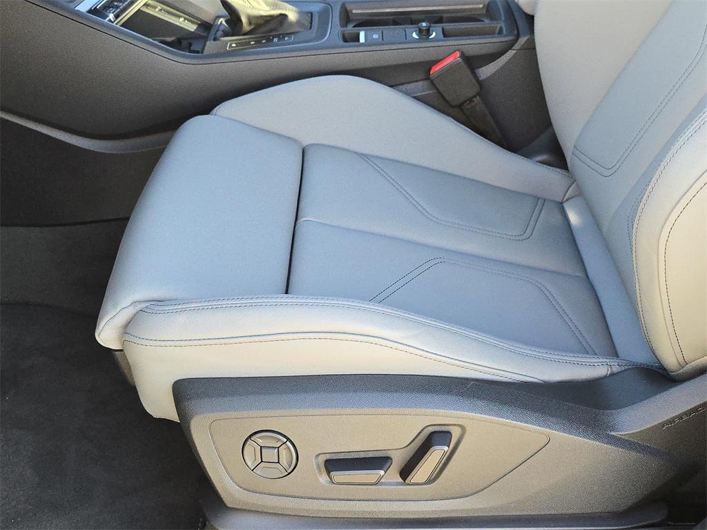 new 2025 Audi Q3 car, priced at $45,975