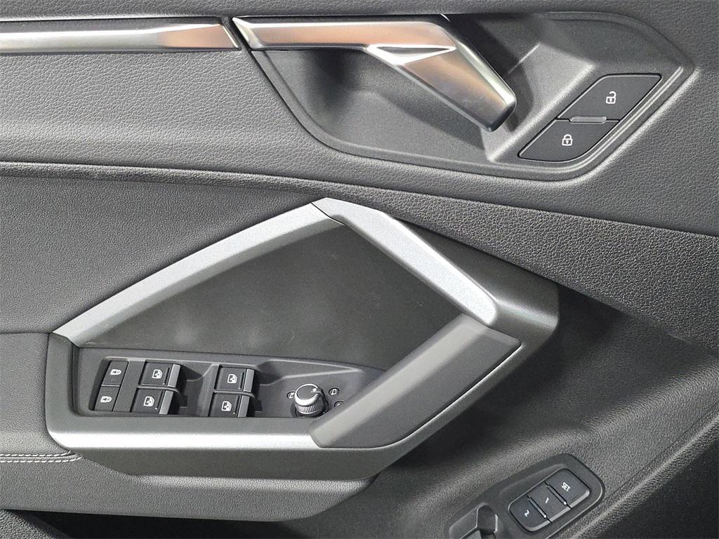 new 2025 Audi Q3 car, priced at $45,975