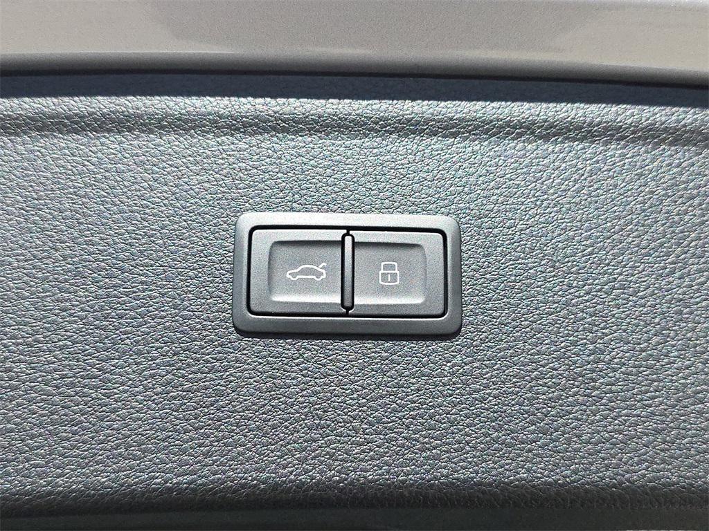 used 2025 Audi Q5 car, priced at $41,500