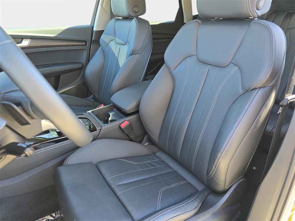 used 2025 Audi Q5 car, priced at $41,500