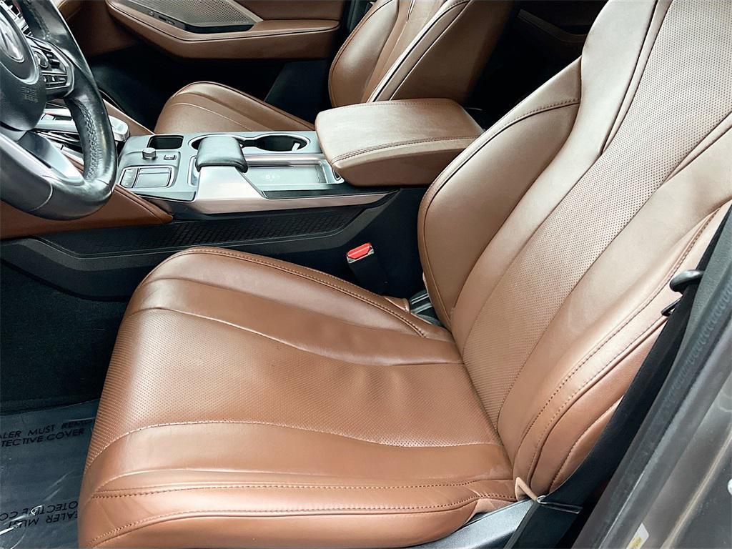 used 2024 Acura MDX car, priced at $36,600