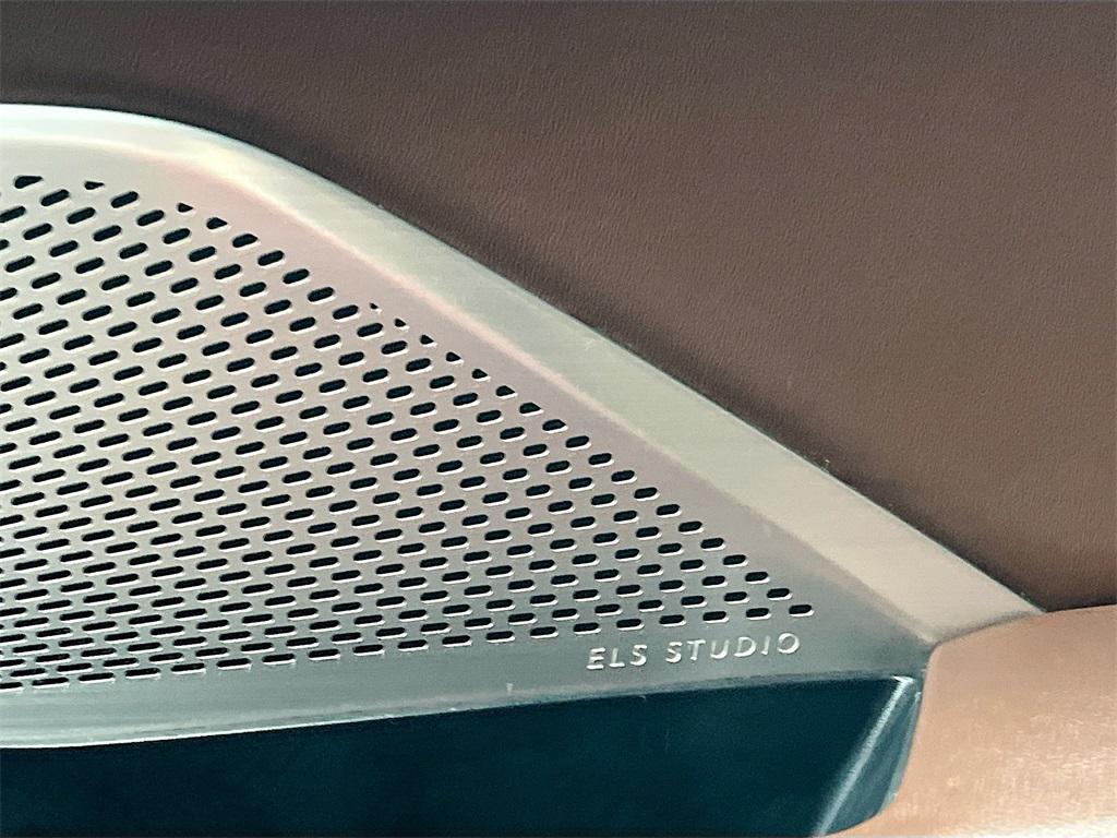 used 2024 Acura MDX car, priced at $36,600